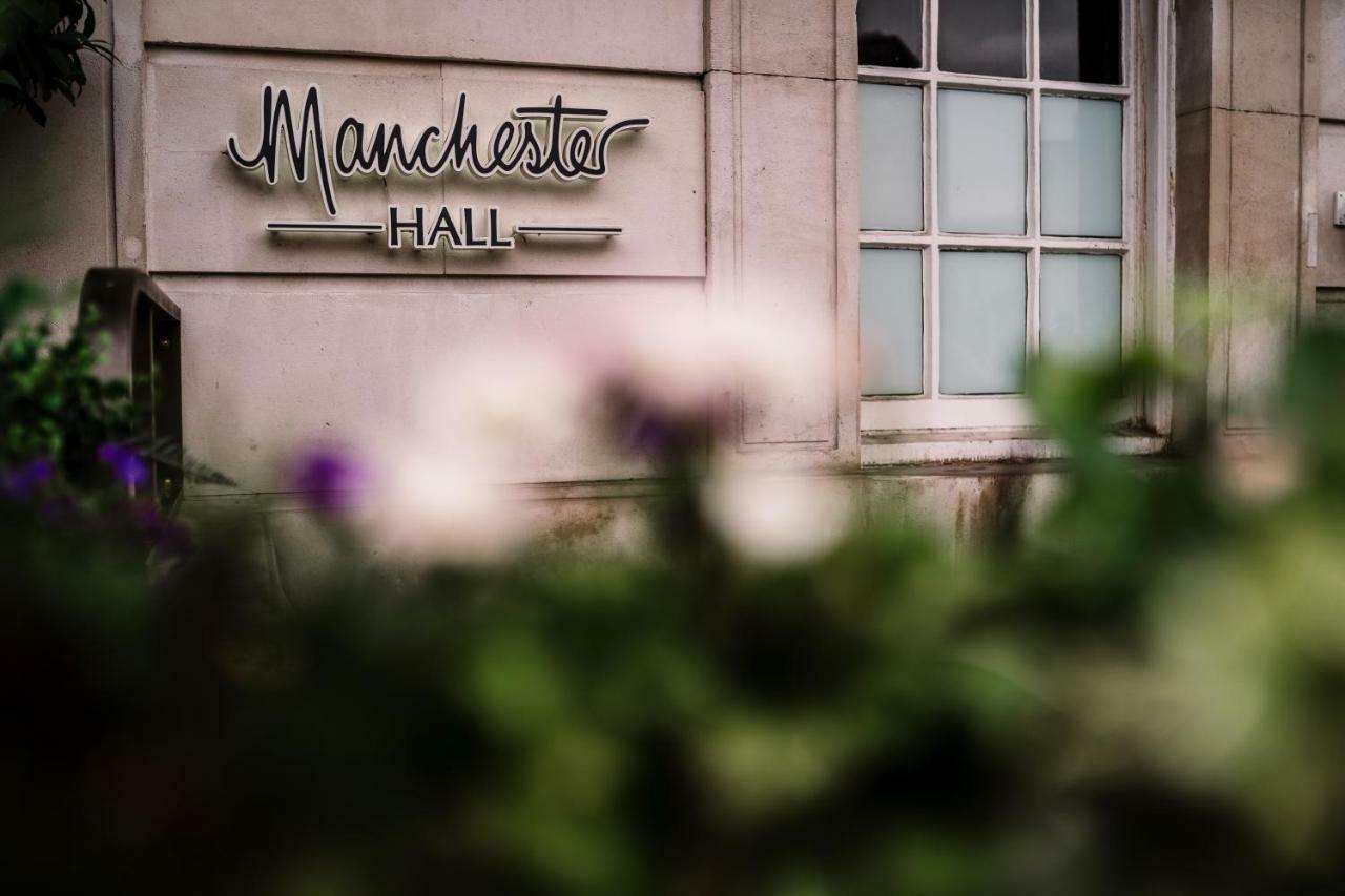 Manchester Hall Buitenkant foto